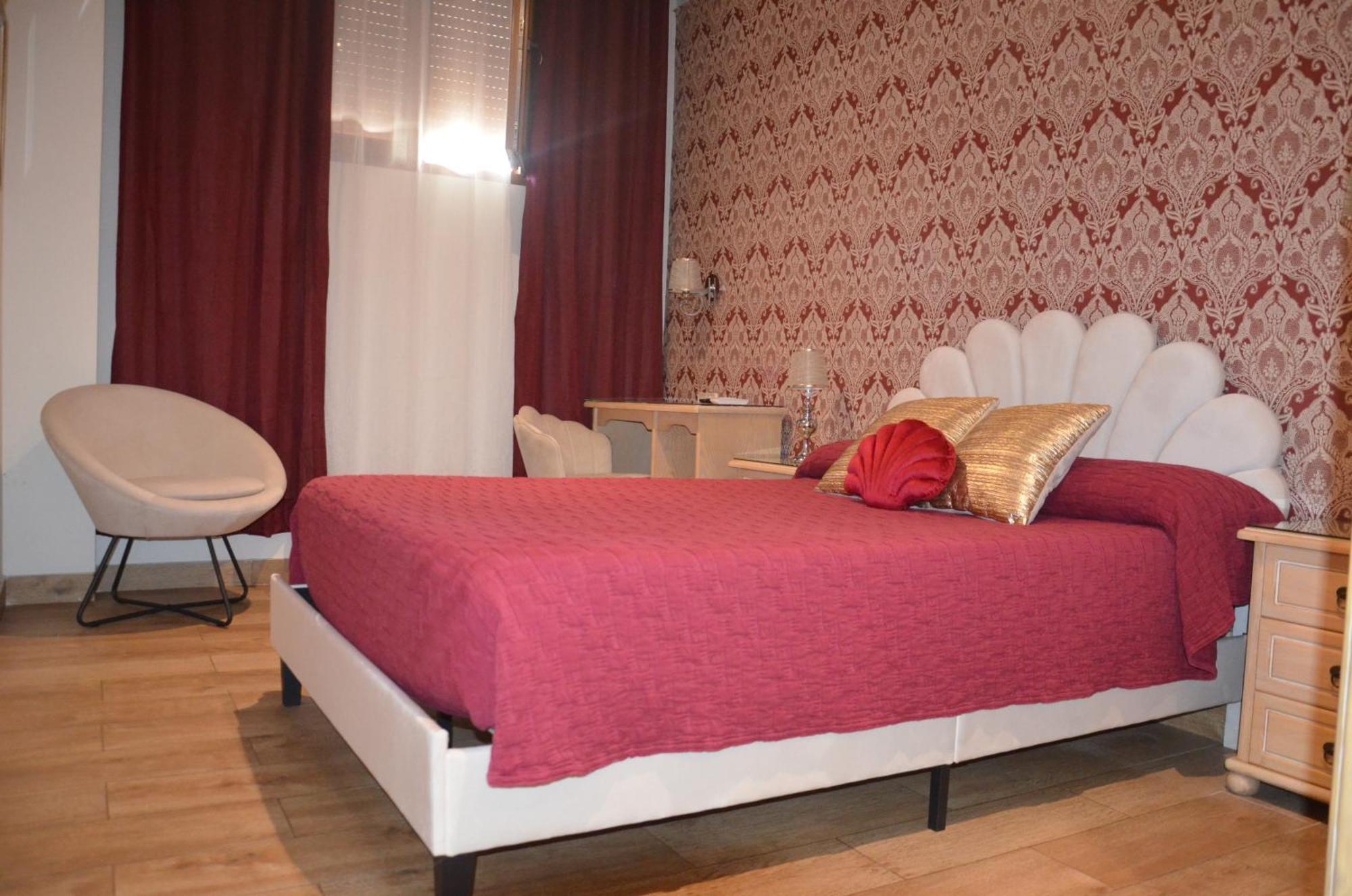 Hostal Mont Royal Аликанте Экстерьер фото